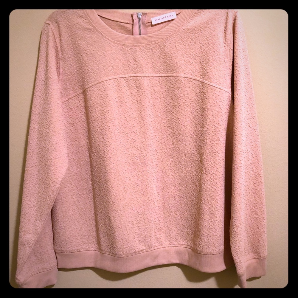Long sleeve pink top/sweater